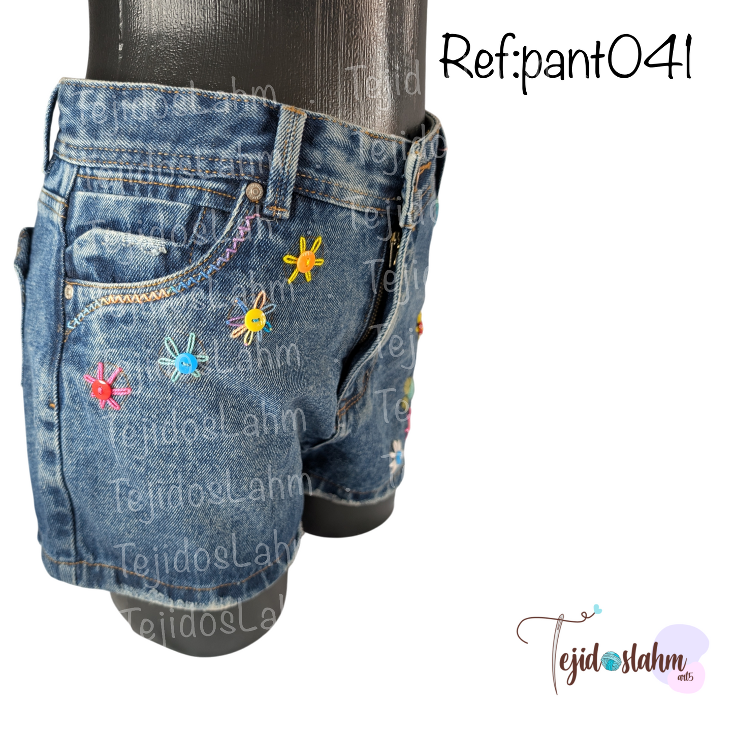 Short de jeans bordado a mano flores frontales