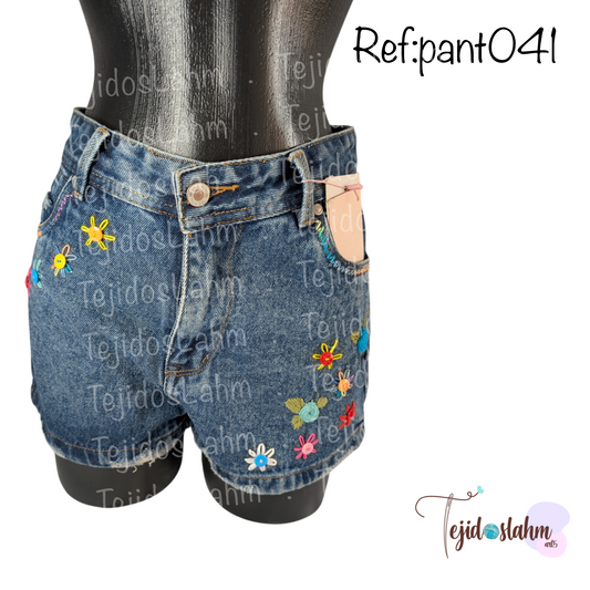 Short de jeans bordado a mano flores frontales