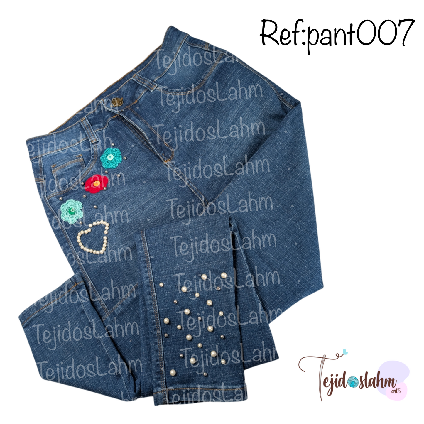 Pantalón de jeans bordado y con piedras